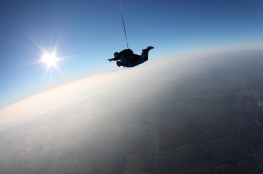 Gliwice Atrakcja Skok ze spadochronem STREFA SILESIA